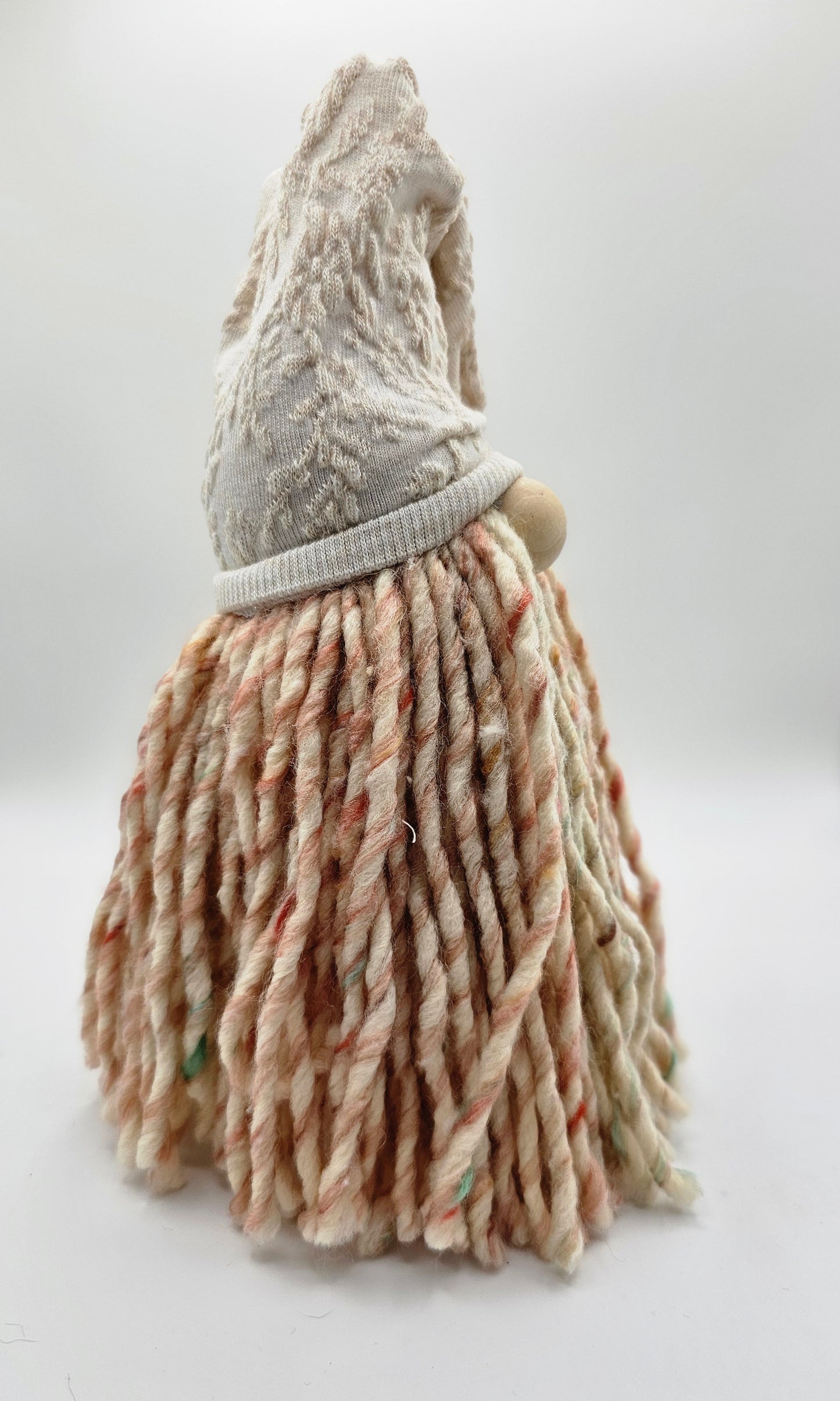 Medium Multi/Cream Gnome